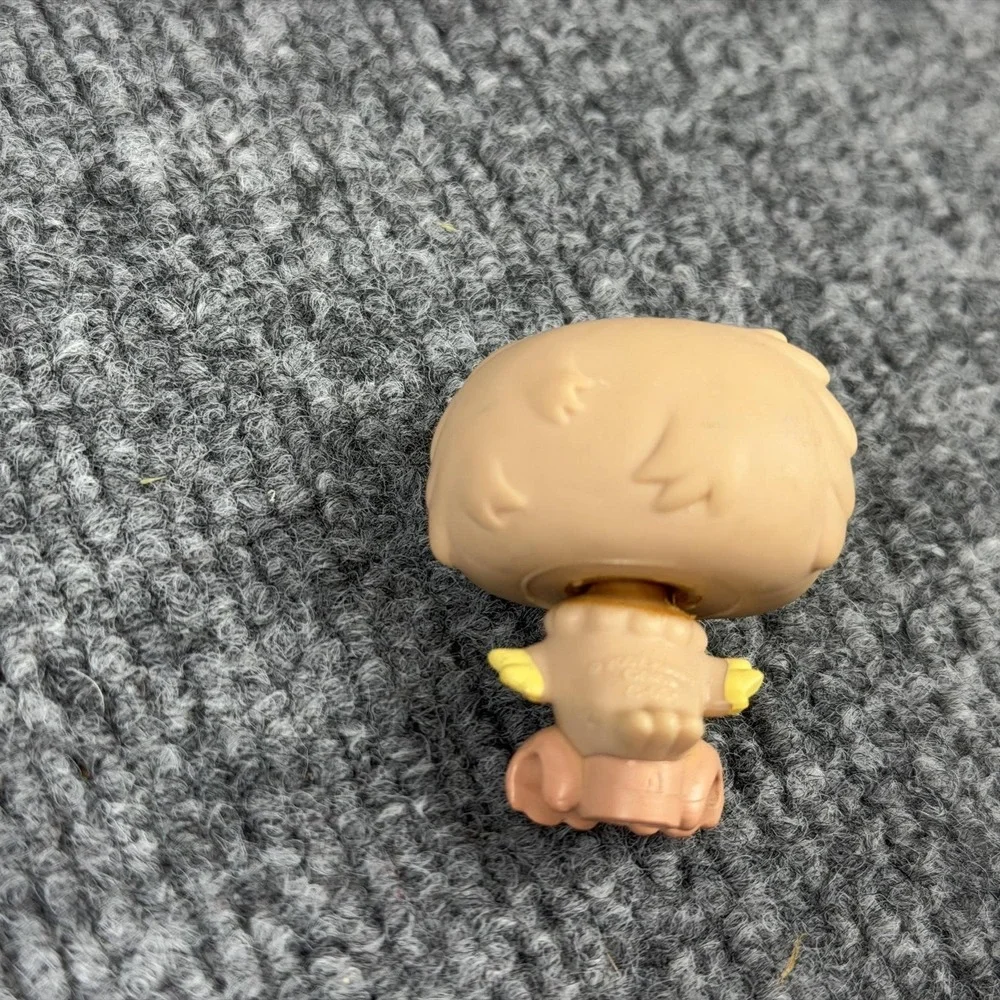 Hasbro Littlest Pet Shop Brown Owl #674 Bird Mini Figure 2007 Blue Eyes LPS Toy